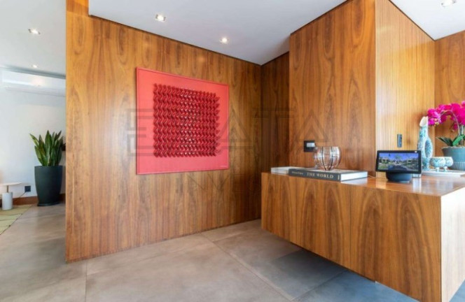 Imagem Imóvel com 3 Quartos à Venda, 210 m² em Moema - São Paulo
