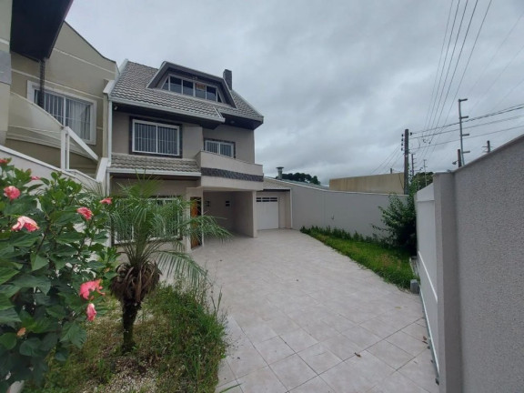 Sobrado com 4 Quartos à Venda, 192 m² em Bom Retiro - Curitiba