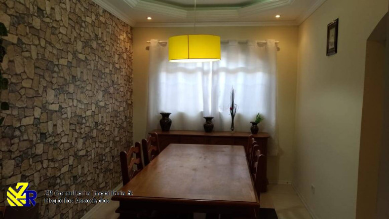 Imagem Sobrado com 3 Quartos à Venda, 300 m² em Jardim Piqueroby - São Paulo