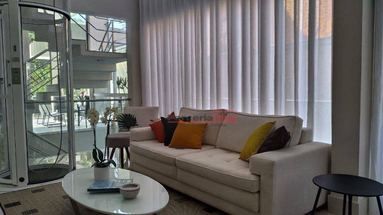Imagem Casa com 5 Quartos à Venda, 553 m² em Riviera Módulo 18 - Bertioga Imagem Casa com 5 Quartos à Venda, 553 m² em Riviera Módulo 18 - Bertioga