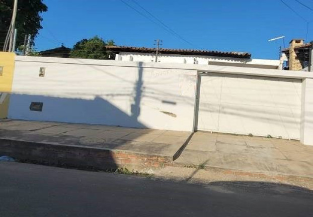 Imagem Casa com 3 Quartos à Venda, 160 m² em Saci - Teresina