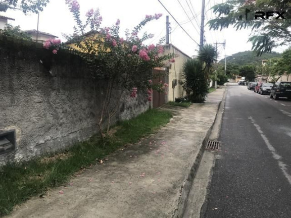 Imagem Terreno à Venda, 360 m² em Piratininga - Niterói Imagem Terreno à Venda, 360 m² em Piratininga - Niterói