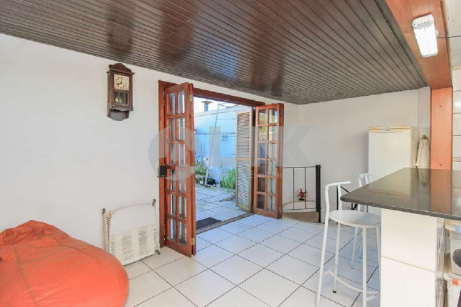 Imagem Imóvel com 2 Quartos à Venda, 92 m² em Azenha - Porto Alegre Imagem Imóvel com 2 Quartos à Venda, 92 m² em Azenha - Porto Alegre