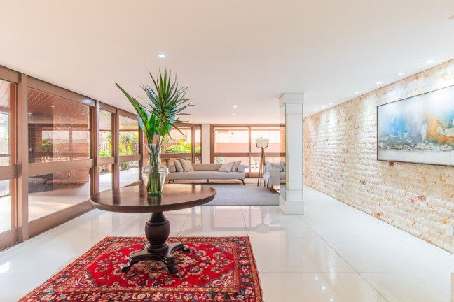 Imagem Apartamento com 3 Quartos à Venda, 309 m² em Auxiliadora - Porto Alegre Imagem Apartamento com 3 Quartos à Venda, 309 m² em Auxiliadora - Porto Alegre