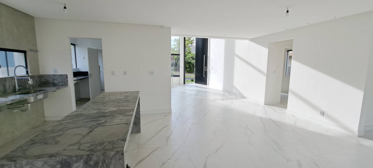 Imagem Casa com 4 Quartos à Venda, 340 m² em Vila De Abrantes (abrantes) - Camaçari