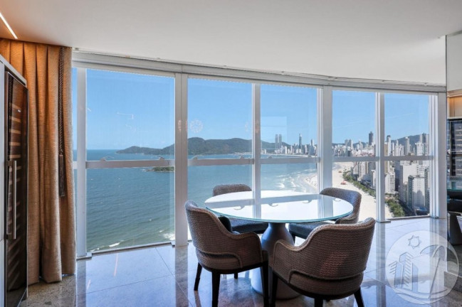 Imagem Apartamento com 6 Quartos à Venda, 456 m² em Centro - Balneário Camboriú