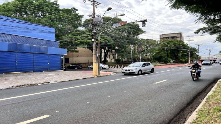 Sala Comercial à Venda ou Locação, 567 m² em Jardim Paulistano - Ribeirão Preto