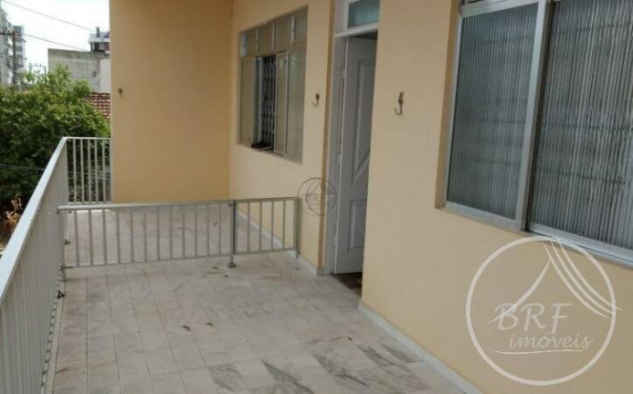 Imagem Casa com 6 Quartos à Venda, 196 m² em Balneário - Florianópolis
