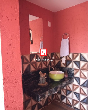 Imagem Imóvel com 3 Quartos à Venda, 225 m² em Pirapora - Montes Claros