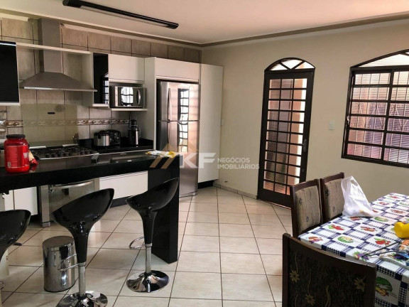 Imagem Casa com 3 Quartos à Venda, 130 m² em Adelino Simioni - Ribeirão Preto Imagem Casa com 3 Quartos à Venda, 130 m² em Adelino Simioni - Ribeirão Preto