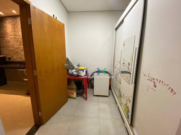 Imagem Casa com 3 Quartos à Venda, 196 m² em Jardim São Conrado - Campo Grande Imagem Casa com 3 Quartos à Venda, 196 m² em Jardim São Conrado - Campo Grande