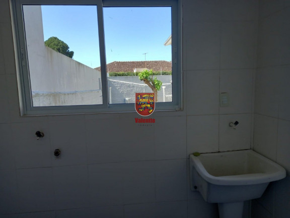 Imagem Sobrado com 3 Quartos à Venda, 304 m² em Balneário - Florianópolis Imagem Sobrado com 3 Quartos à Venda, 304 m² em Balneário - Florianópolis