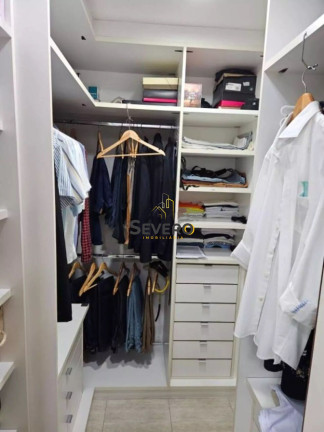Imagem Apartamento com 4 Quartos à Venda, 204 m² em Icaraí - Niterói