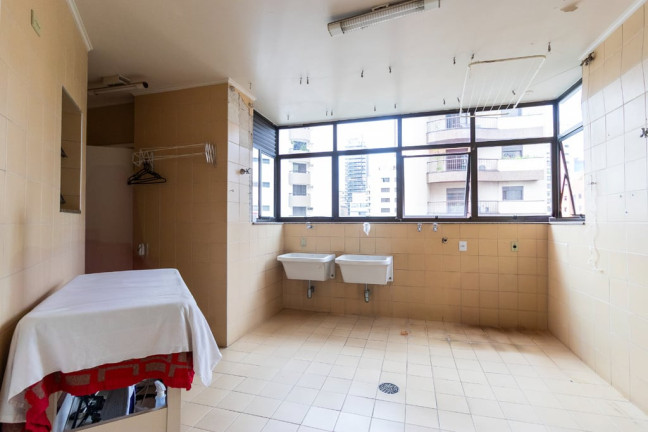 Imagem Apartamento com 3 Quartos à Venda, 325 m² em Moema - São Paulo