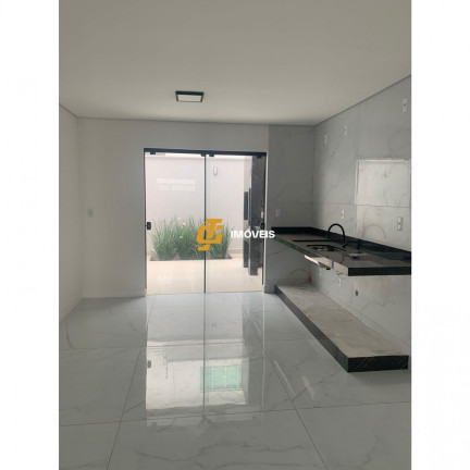 Imagem Sobrado com 3 Quartos à Venda, 100 m² em Santa Regina  - Camboriú
