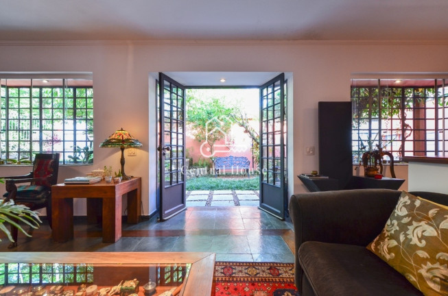 Imagem Sobrado com 4 Quartos à Venda, 386 m² em Jardim Morumbi - São Paulo Imagem Sobrado com 4 Quartos à Venda, 386 m² em Jardim Morumbi - São Paulo
