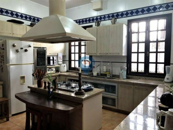 Imagem Casa com 3 Quartos à Venda, 532 m² em Nova Fazendinha - Carapicuíba