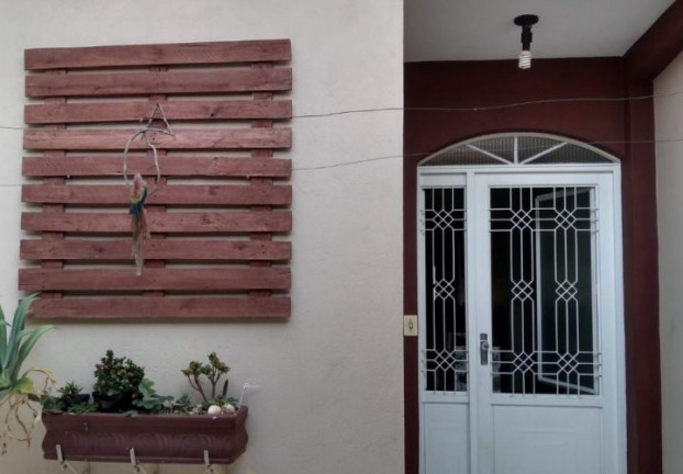 Sobrado com 3 Quartos à Venda, 99 m² em Jardim Portugal - São José Dos Campos
