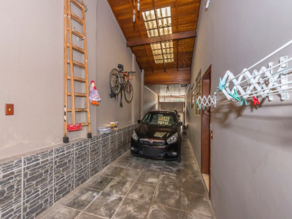 Imagem Casa com 5 Quartos à Venda, 290 m² em Jardim Itu - Porto Alegre Imagem Casa com 5 Quartos à Venda, 290 m² em Jardim Itu - Porto Alegre