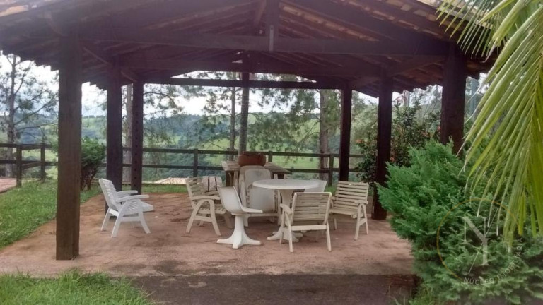 Imagem Imóvel com 6 Quartos à Venda, 146 m² em Centro - Socorro Imagem Imóvel com 6 Quartos à Venda, 146 m² em Centro - Socorro