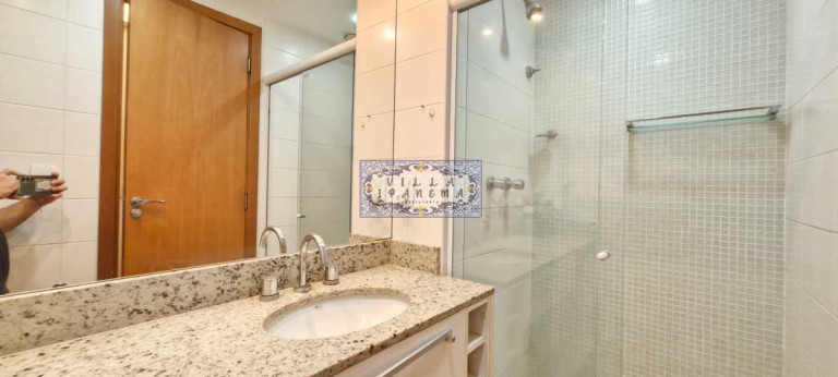 Imagem Apartamento com 2 Quartos à Venda ou Locação, 70 m² em Barra Da Tijuca - Rio De Janeiro Imagem Apartamento com 2 Quartos à Venda ou Locação, 70 m² em Barra Da Tijuca - Rio De Janeiro