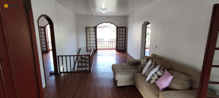 Imagem Casa com 4 Quartos à Venda, 300 m² em Coqueiros - Florianopolis