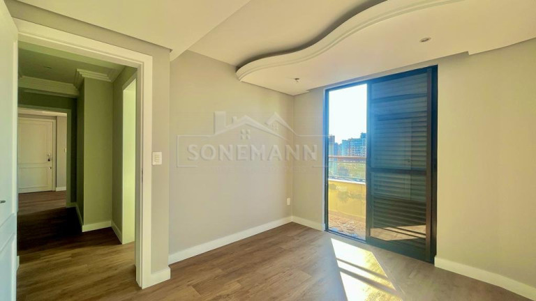 Imagem Cobertura com 3 Quartos à Venda, 240 m² em Kobrasol - São José