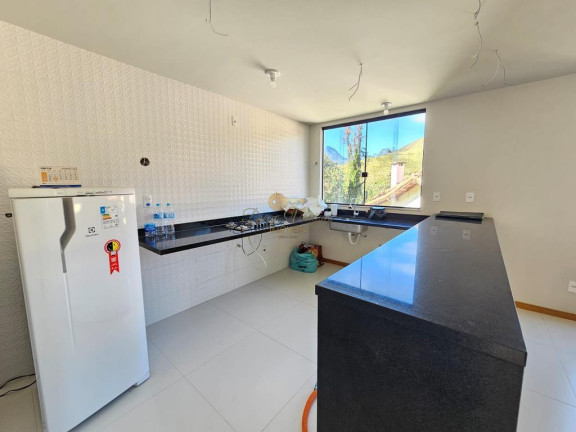 Imagem Casa com 3 Quartos à Venda, 200 m² em Vargem Grande - Teresópolis