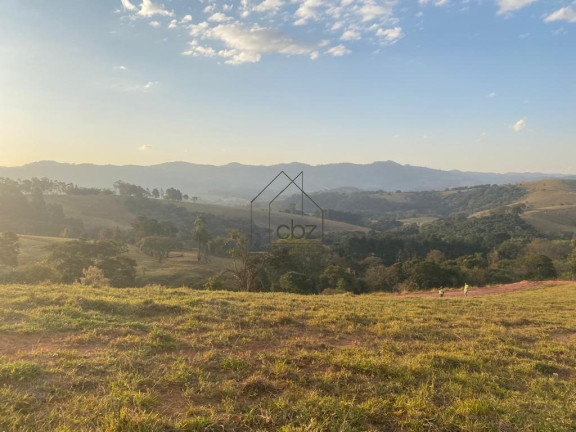Terreno à Venda, 284 m² em Guaraiuva - Vargem