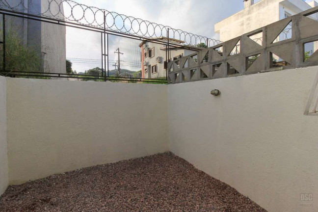 Imagem Casa com 2 Quartos à Venda,  em Hípica - Porto Alegre