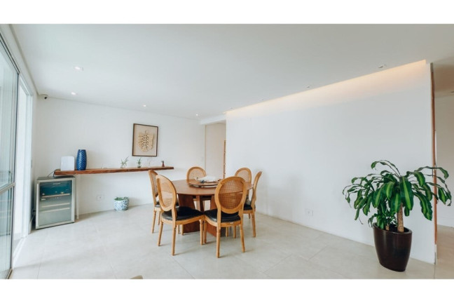 Imagem Imóvel com 3 Quartos à Venda, 143 m² em Moema - São Paulo