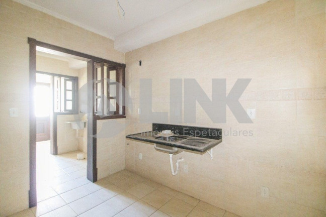 Imagem Casa com 3 Quartos à Venda, 297 m² em Jardim Itu - Porto Alegre Imagem Casa com 3 Quartos à Venda, 297 m² em Jardim Itu - Porto Alegre