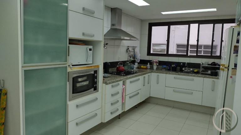 Imagem Apartamento com 3 Quartos à Venda, 228 m² em Pompéia - Santos