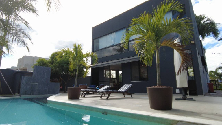 Imagem Casa de Condomínio com 4 Quartos à Venda, 900 m² em Barra Da Tijuca - Rio De Janeiro Imagem Casa de Condomínio com 4 Quartos à Venda, 900 m² em Barra Da Tijuca - Rio De Janeiro