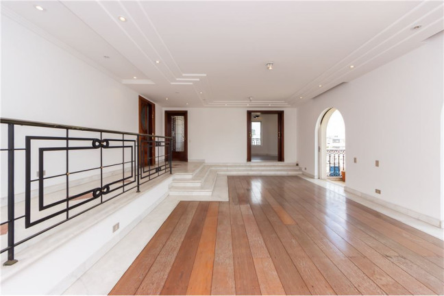 Imóvel com 4 Quartos à Venda, 275 m² em Santa Cecília - São Paulo