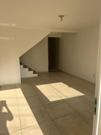 Imagem Casa com 2 Quartos à Venda, 100 m² em Campo Grande - Rio De Janeiro Imagem Casa com 2 Quartos à Venda, 100 m² em Campo Grande - Rio De Janeiro
