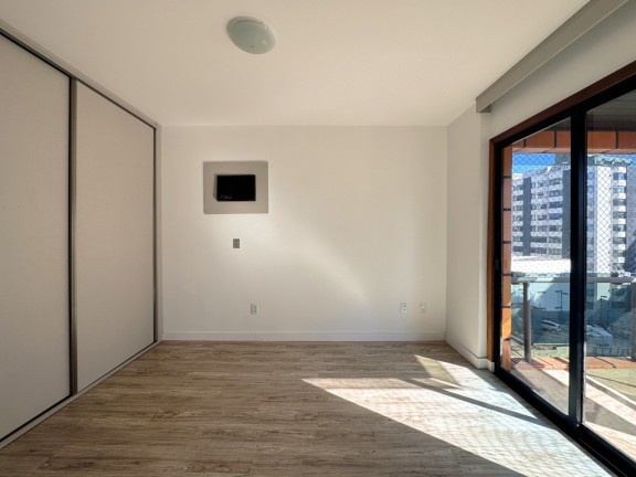 Imagem Apartamento com 4 Quartos à Venda, 258 m² em Centro - Florianópolis