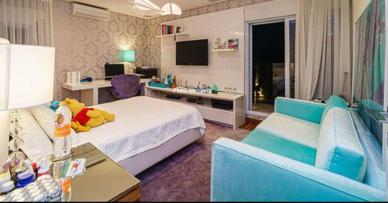 Imagem Casa com 3 Quartos à Venda, 520 m² em Pacaembu - São Paulo