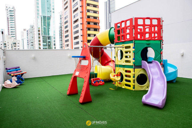 Imagem Apartamento com 3 Quartos à Venda, 135 m² em Centro - Balneário Camboriú Imagem Apartamento com 3 Quartos à Venda, 135 m² em Centro - Balneário Camboriú