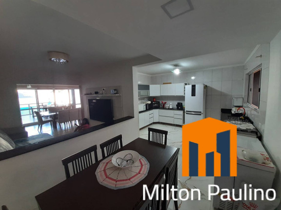 Imagem Casa com 5 Quartos à Venda, 340 m² em Itanhaém Imagem Casa com 5 Quartos à Venda, 340 m² em Itanhaém