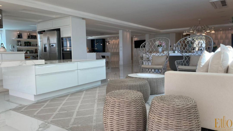 Imagem Apartamento com 7 Quartos à Venda, 704 m² em Centro - Itapema Imagem Apartamento com 7 Quartos à Venda, 704 m² em Centro - Itapema