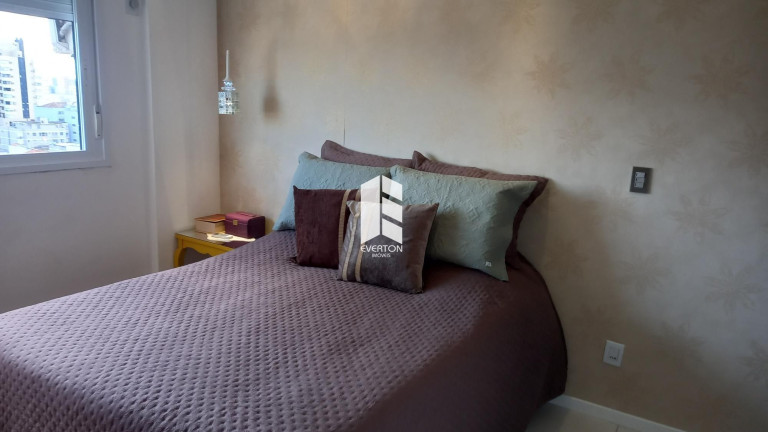 Imagem Apartamento com 2 Quartos à Venda, 72 m² em Centro - Santa Maria