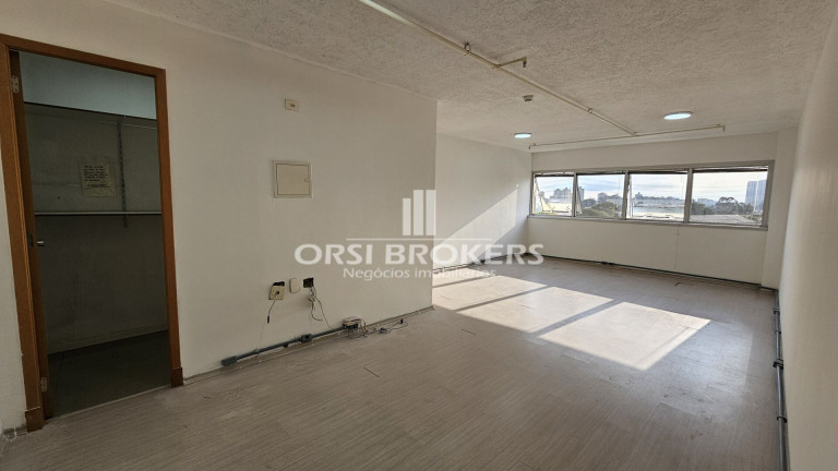 Sala Comercial à Venda, 39 m² em Jaguaré - São Paulo