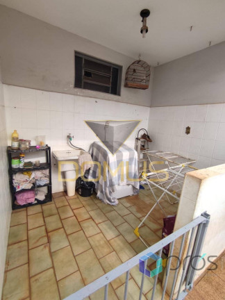 Imagem Casa com 4 Quartos à Venda, 192 m² em Jardim Roberto Benedetti - Ribeirão Preto Imagem Casa com 4 Quartos à Venda, 192 m² em Jardim Roberto Benedetti - Ribeirão Preto