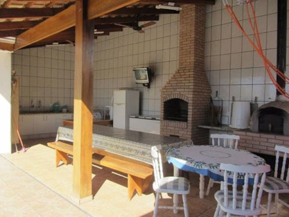 Imagem Casa com 3 Quartos à Venda, 415 m² em Alvinópolis - Atibaia