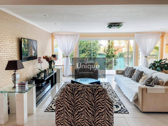 Imagem Casa com 7 Quartos à Venda, 450 m² em Ferradura - Armação Dos Búzios Imagem Casa com 7 Quartos à Venda, 450 m² em Ferradura - Armação Dos Búzios