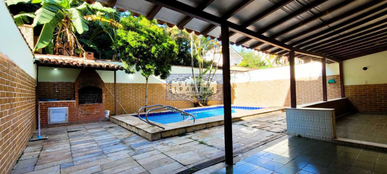 Imagem Imóvel com 4 Quartos à Venda, 360 m² em Freguesia (jacarepaguá) - Rio De Janeiro Imagem Imóvel com 4 Quartos à Venda, 360 m² em Freguesia (jacarepaguá) - Rio De Janeiro
