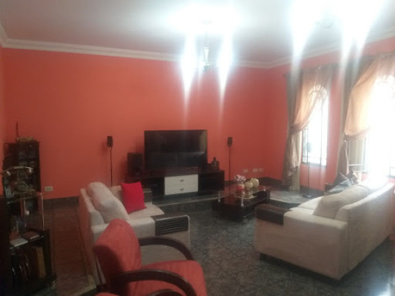 Imagem Casa com 4 Quartos à Venda, 272 m² em Jardim Vila Galvão - Guarulhos Imagem Casa com 4 Quartos à Venda, 272 m² em Jardim Vila Galvão - Guarulhos