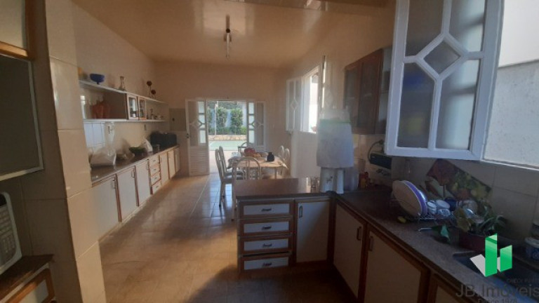 Imagem Casa com 5 Quartos à Venda, 320 m² em Ibituruna - Montes Claros Imagem Casa com 5 Quartos à Venda, 320 m² em Ibituruna - Montes Claros
