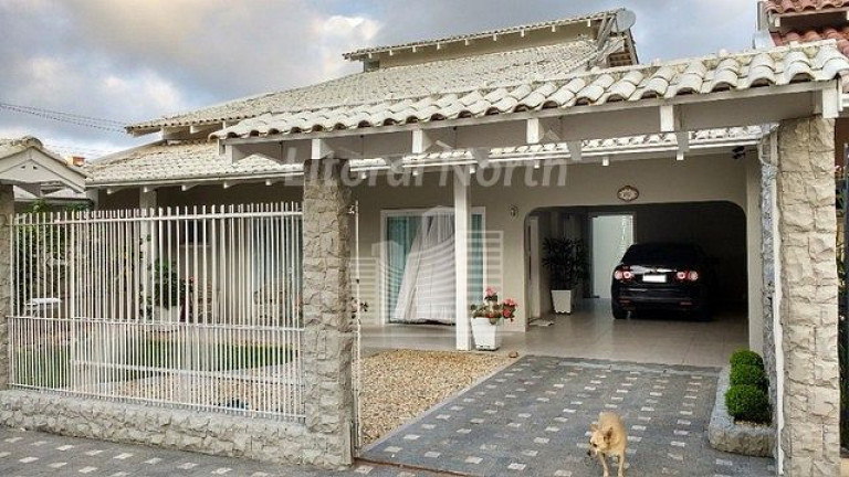 Casa com 3 Quartos à Venda, 339 m² em Fazenda - Itajaí
